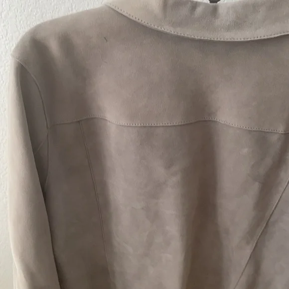 Gorgeous Grey Suede Jacket -100% Leather - Picture 7 of 7